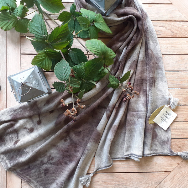 Cashmere Scarf Eco-print 'Blackberry'