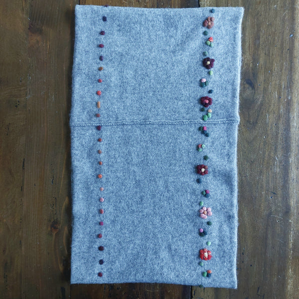 Cashmere Infinity Scarf 'Giro Flowers'