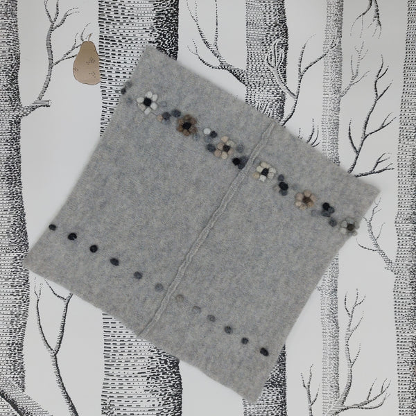 Cashmere Neck warmer 'Lola Flowers'