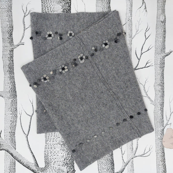 Cashmere Infinity Scarf 'Giro Flowers'