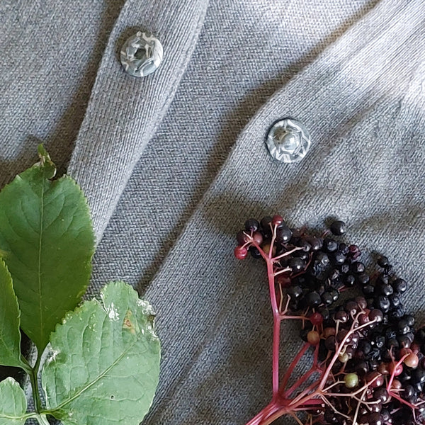 Cashmere Cardigan Elena Eco Dye - Iron Elderberry