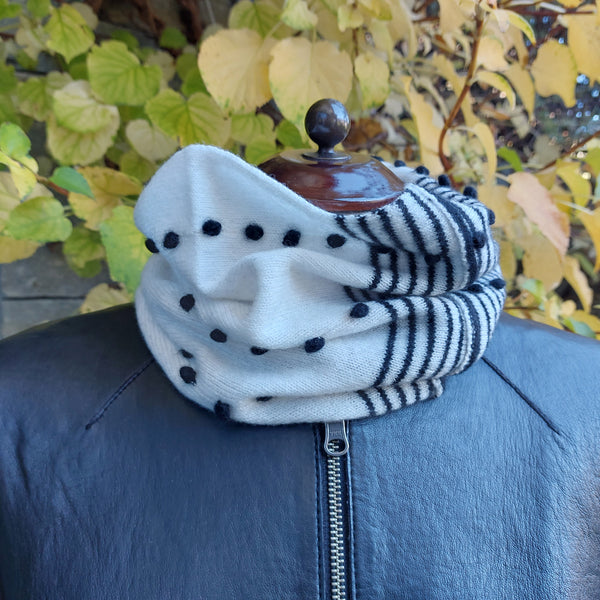 Cashmere Neck warmer 'Lola Graphic'