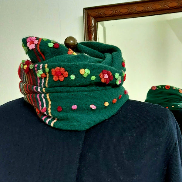 Cashmere Infinity Scarf 'Giro Flowers Rainbow'