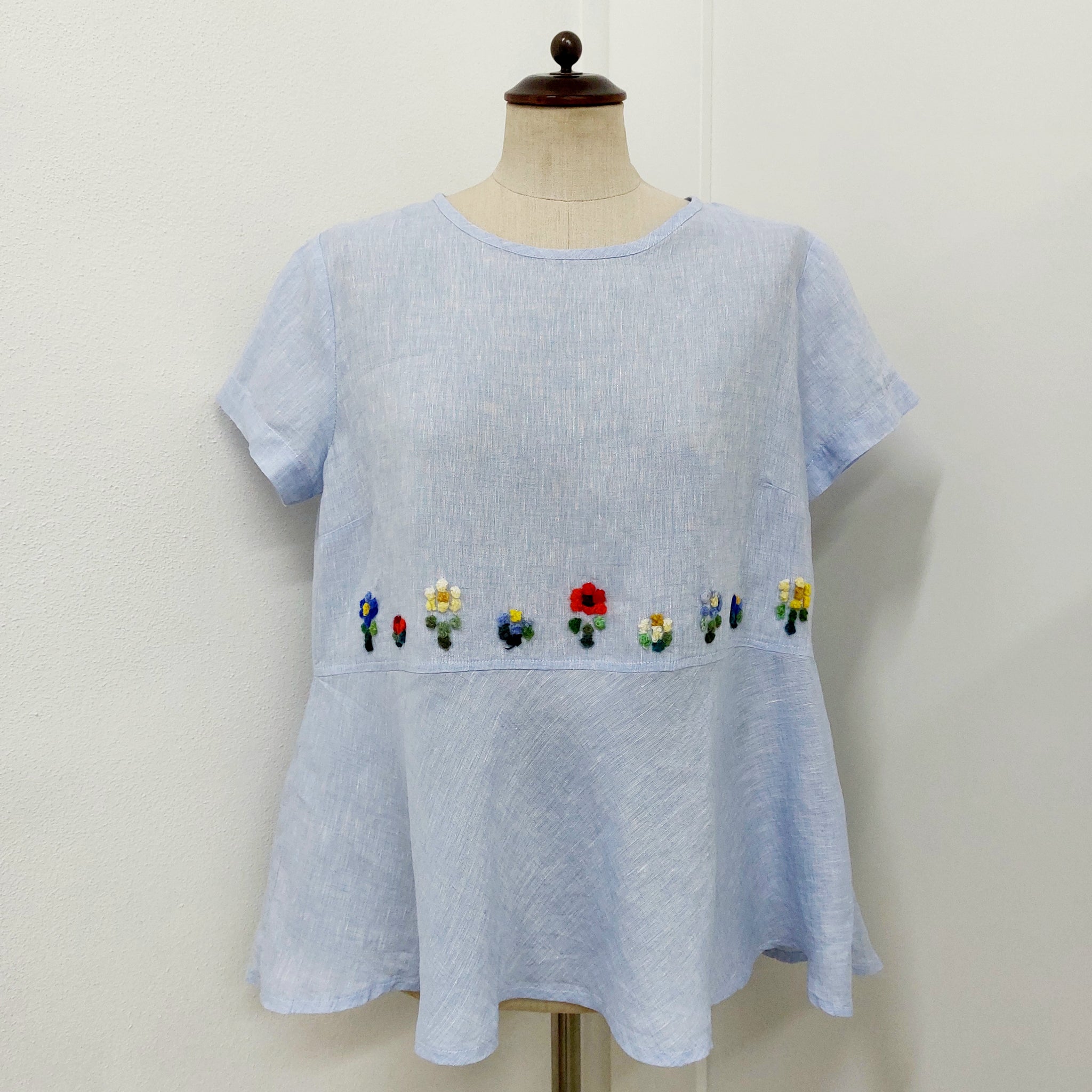 Womens Top 'Viola Flowers' Linen