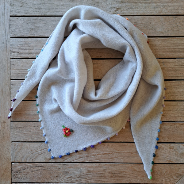 Cashmere Triangle scarf 'Patty'
