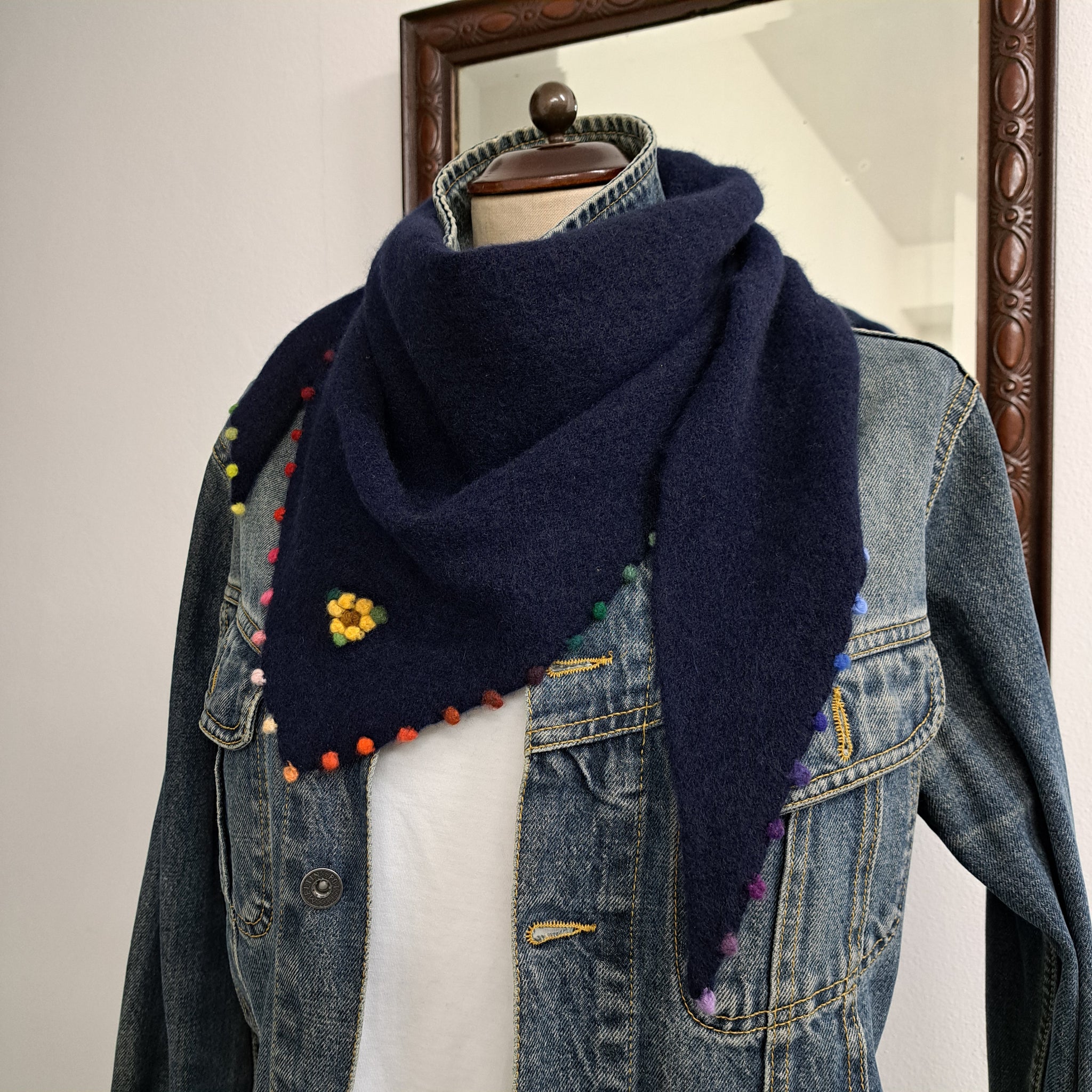Cashmere Triangle scarf 'Patty'