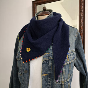 Cashmere Triangle scarf 'Patty'