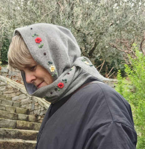 Cashmere Hoody Scarf 'Francy Flowers'