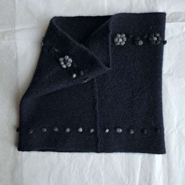 Sample Sale Cashmere Neck warmer 'Lola Flowers'