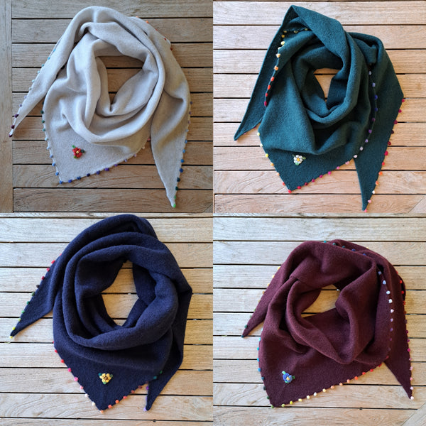 Cashmere Triangle scarf 'Patty'