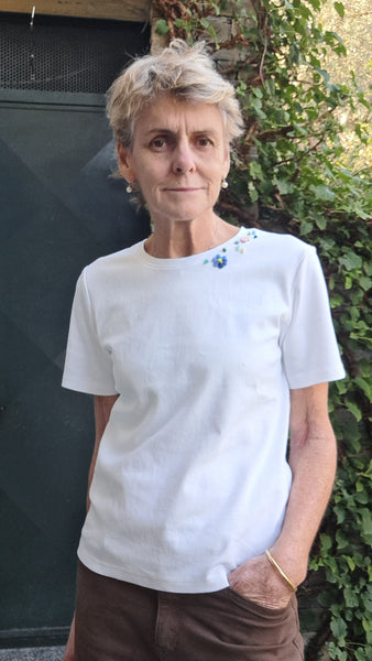 T-shirt ricamata su ordinazione