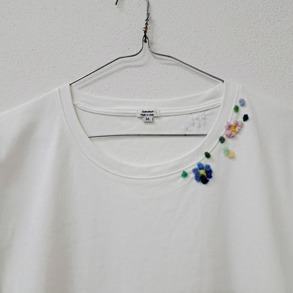 T-shirt ricamata su ordinazione