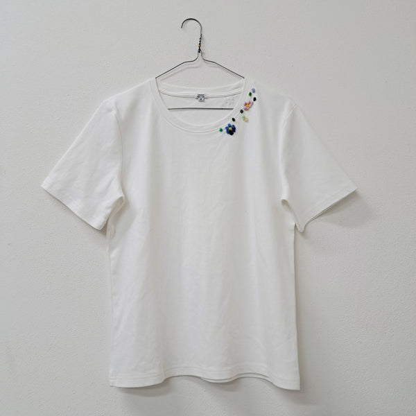 T-shirt ricamata su ordinazione