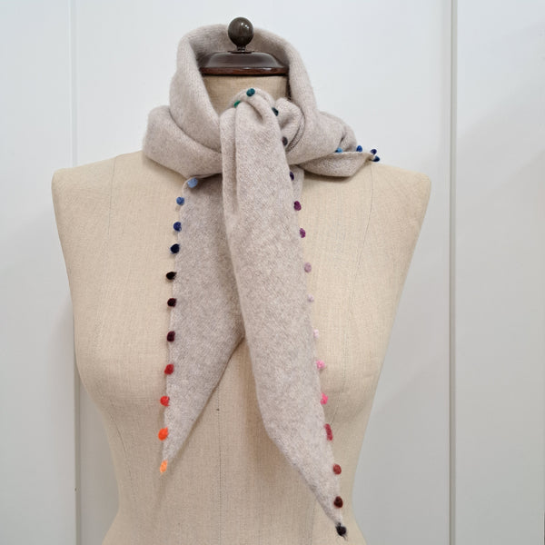   Sciarpa triangolare in cashmere 'Patty' Pronta Consegna