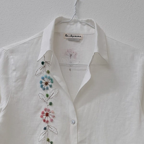 AND white shirt